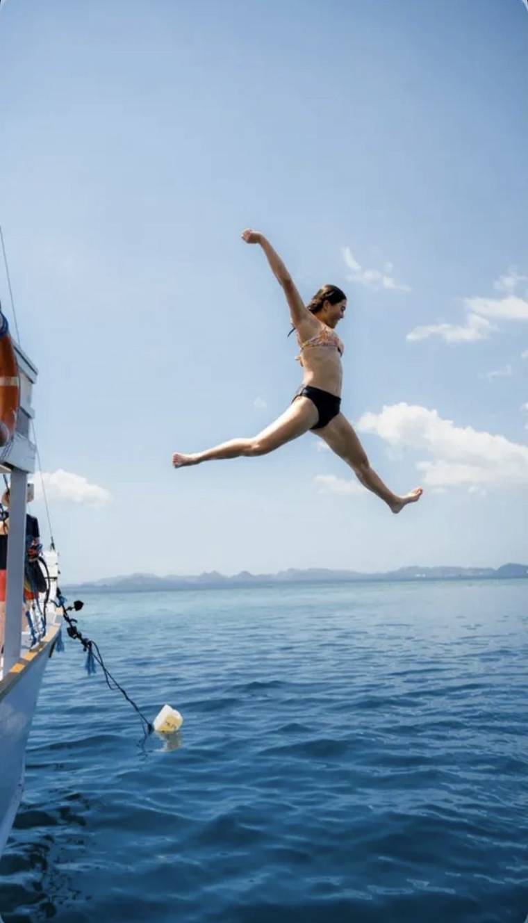 Setengah Hari Privat: Trekking & Snorkeling Strawberry Rock + Sunset Kalong