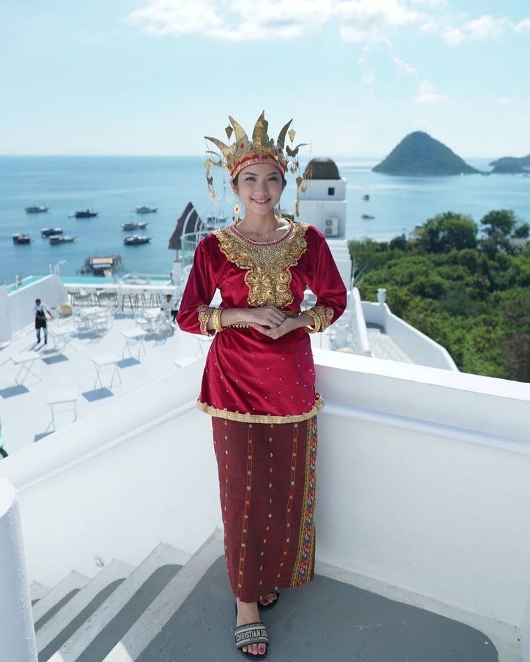 2 Hari 1 Malam Hotel Loccal Collection: Hari 1 Overland, Hari 2 Speedboat Komodo 6 Titik